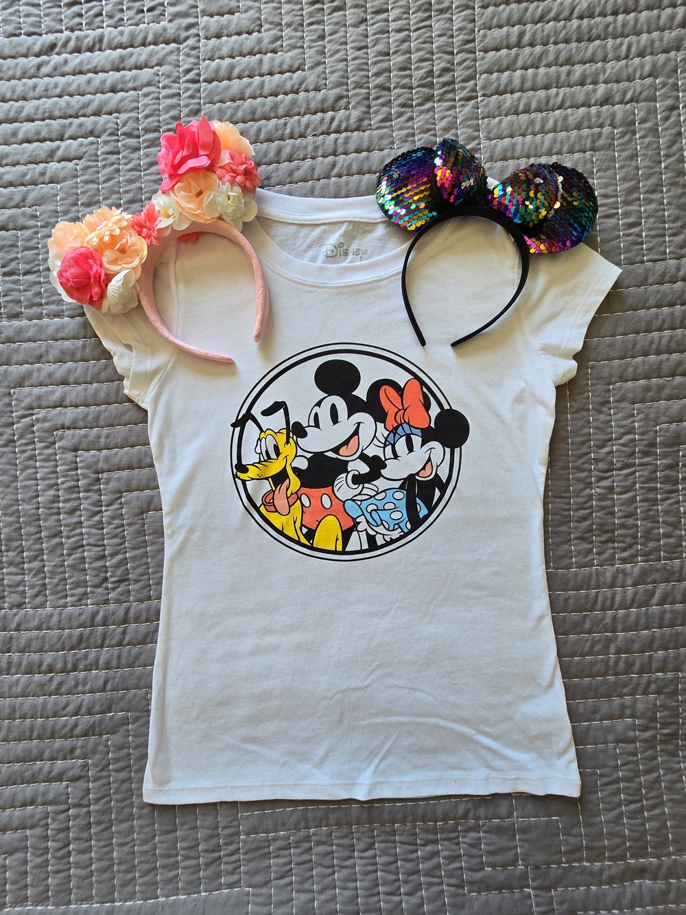 Disney Womens/Juniors White Mickey & Friends Graphic Tee + 2 Minnie Ears!